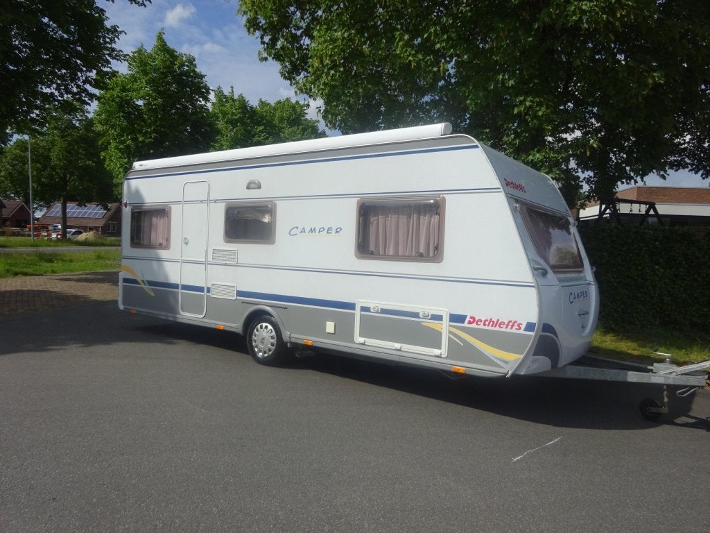 Dethleffs Camper 540 Enkele Bedden+Mover+Luifel, Caravans en Kamperen, Caravans, Rondzit, Bedrijf, Dethleffs, 5 tot 6 meter
