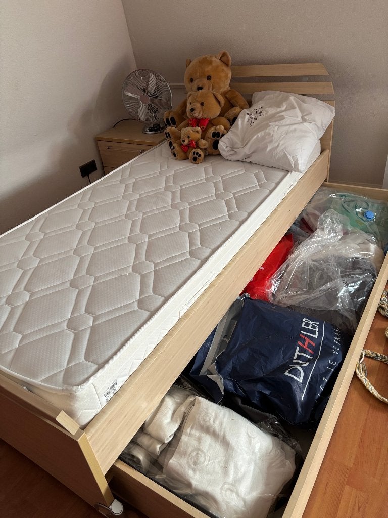 Complete meidenslaapkamer - bed, nachtkastje, kast en bureau, Ophalen, 90 cm, Eenpersoons, Hout