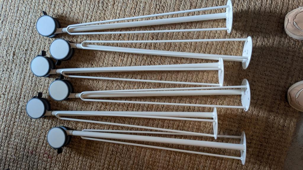 6 metalen tafelpoten met wielen en rem, Ophalen, Tafelpoot, Rond, Zo goed als nieuw