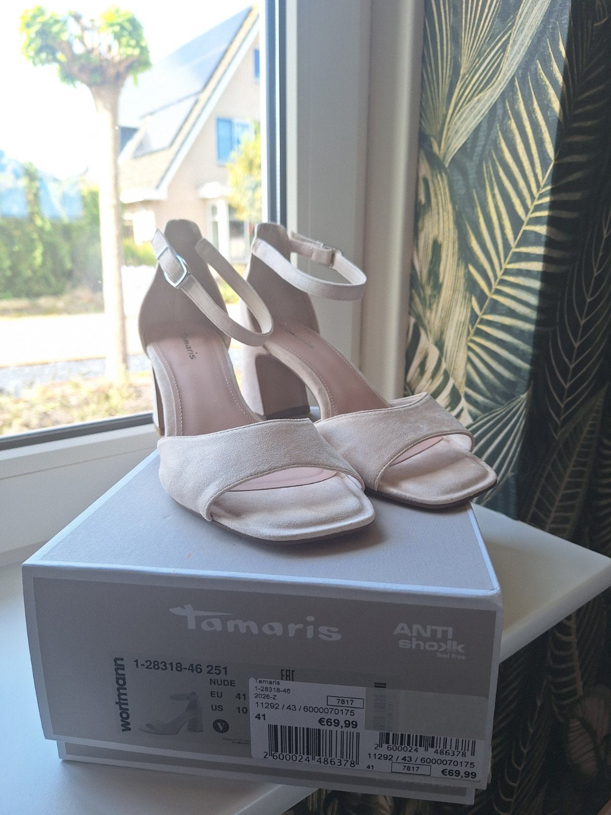 Nieuwe Tamaris sandalen met hak, maat 41, in doos, Tamaris, Beige, Nieuw, Sandalen of Muiltjes