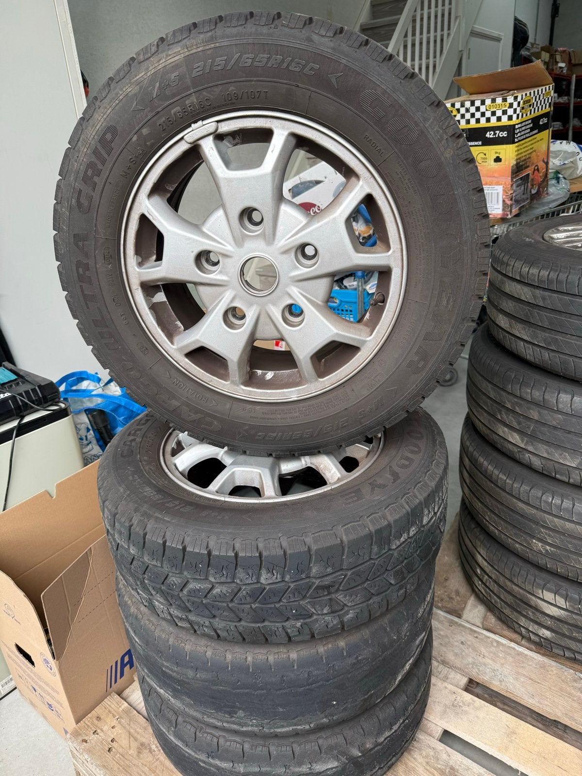 Winterbanden Ford Transit Custom 215/65R16C, Ophalen, 16 inch, Banden en Velgen, Winterbanden