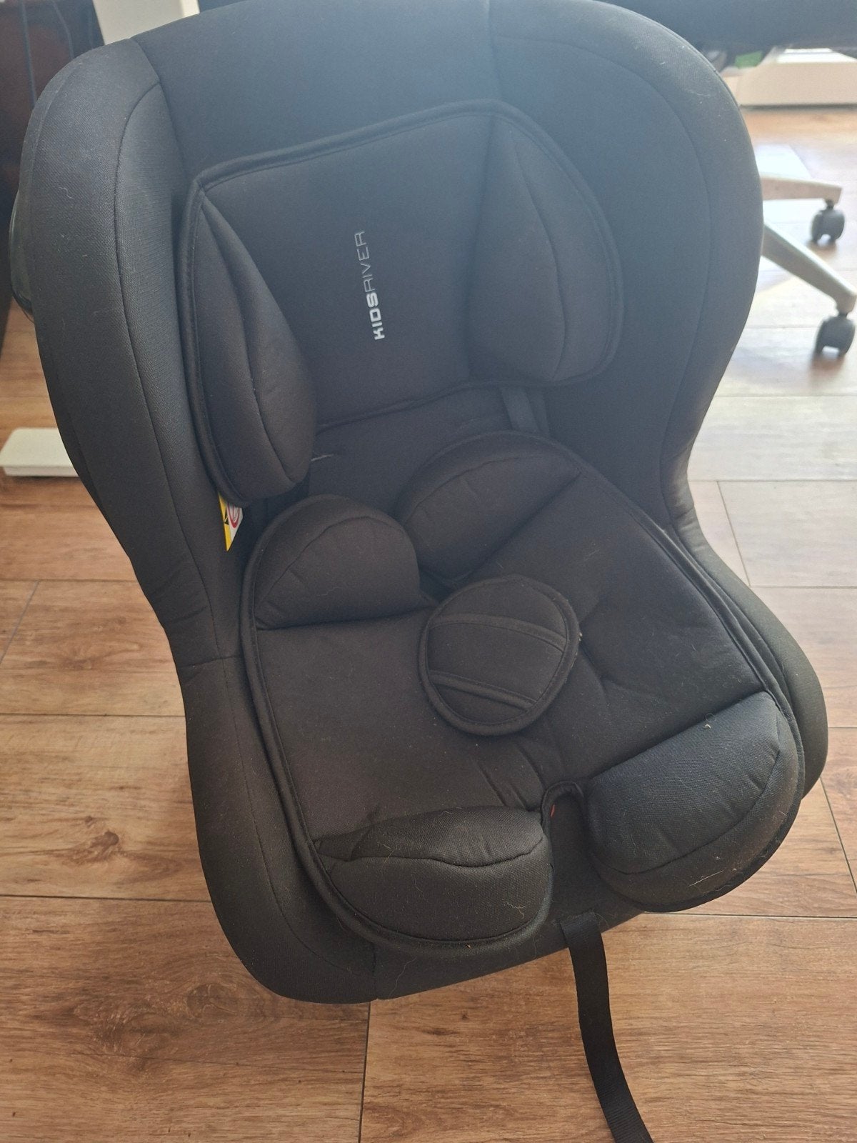KIDS RIVER autostoel 9-18kg, zwart, goede staat, 9 t/m 18 kg, Ophalen, Overige merken, Gebruikt