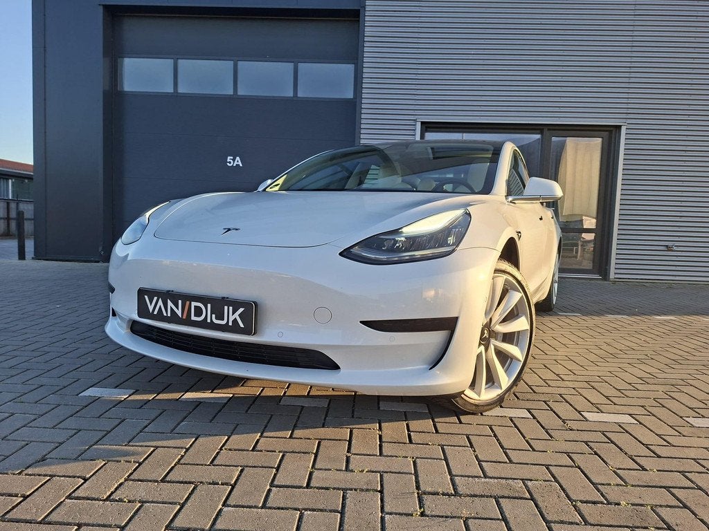 Tesla Model 3 Standard RWD Plus 60 kWh SOH 86.9% Full Sel, Auto's, Tesla, Automaat, 238 pk, Gebruikt, Huisgarantie