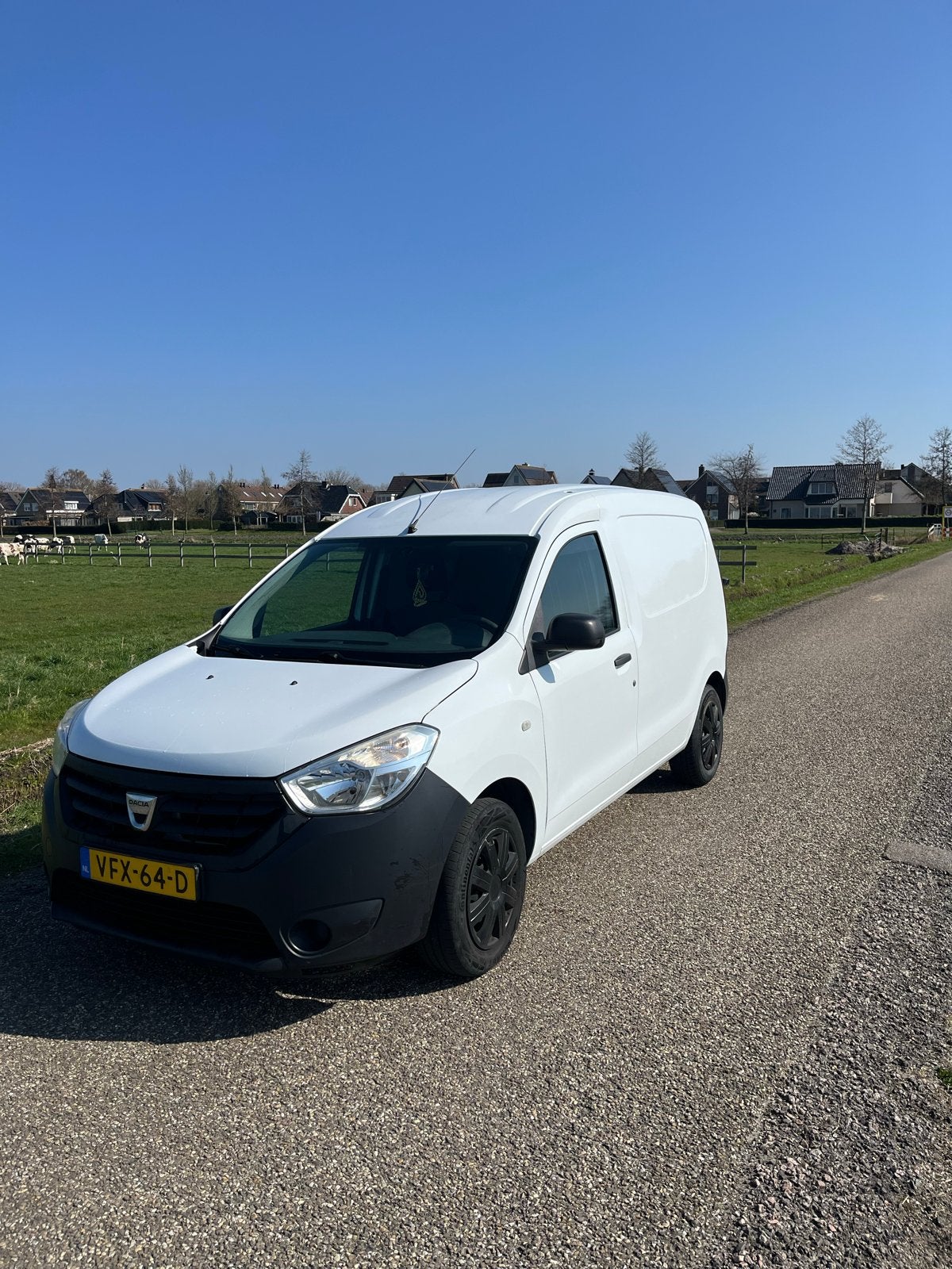 Dacia Dokker Van 1.6 MPI 85pk 2014 Wit, Auto's, 83 pk, Stof, 4 cilinders, Wit