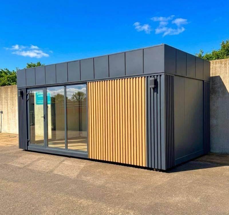 Geïsoleerd Tuinkantoor 6x3m – Tiny House - Praktijkruimte, C&G Prefabs B.V., 200 tot 400 cm, 3 ramen of meer, Verzenden