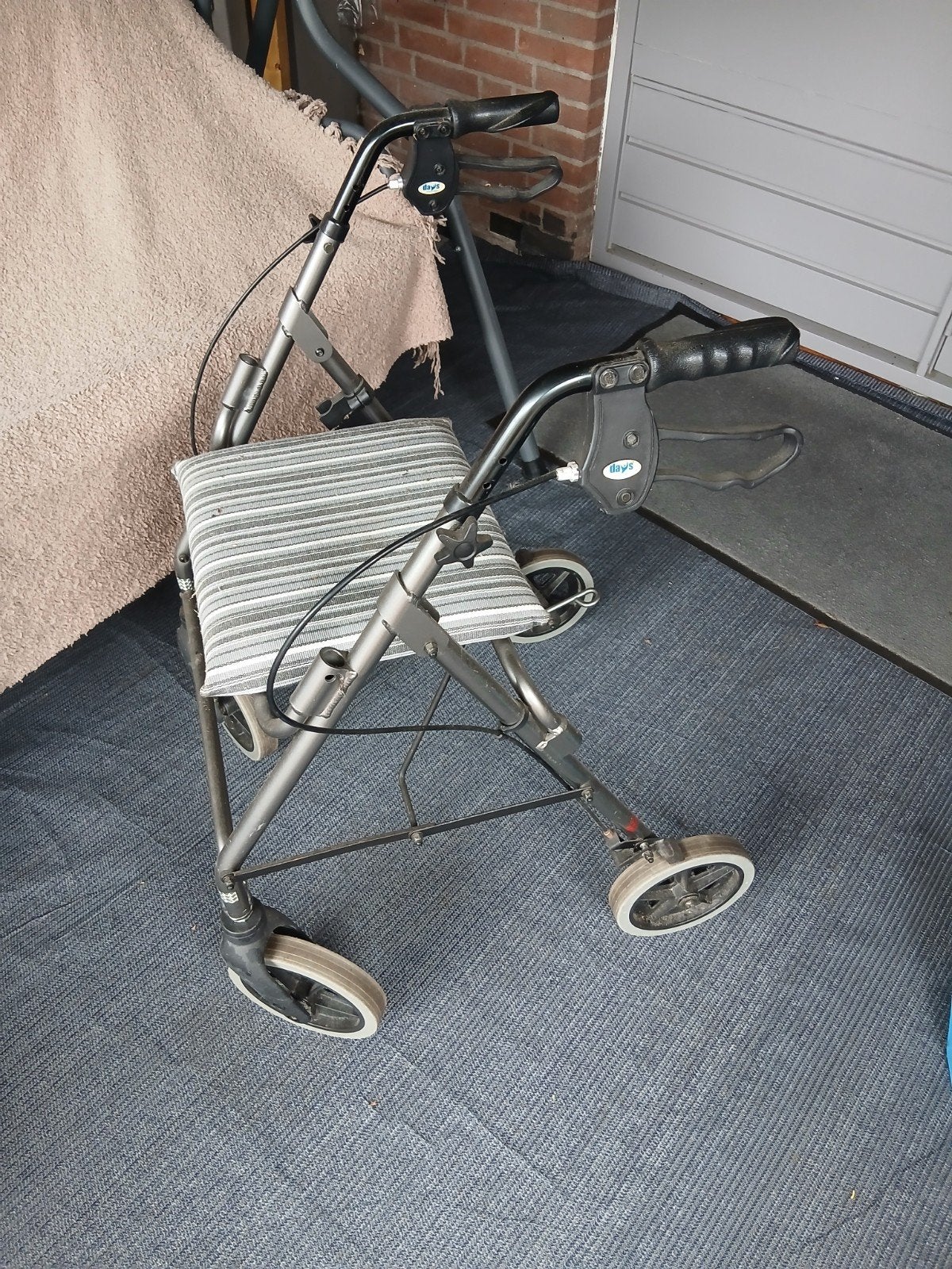 Te koop stevige rollator voor 25 euro, Diversen, Ophalen, Gebruikt
