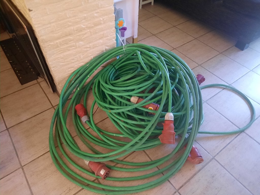 22x 32A CEE Krachtstroomkabel 5G6mm² | 10 t/m 25 meter, Doe-het-zelf en Verbouw, Elektra en Kabels, Ophalen of Verzenden, Gebruikt