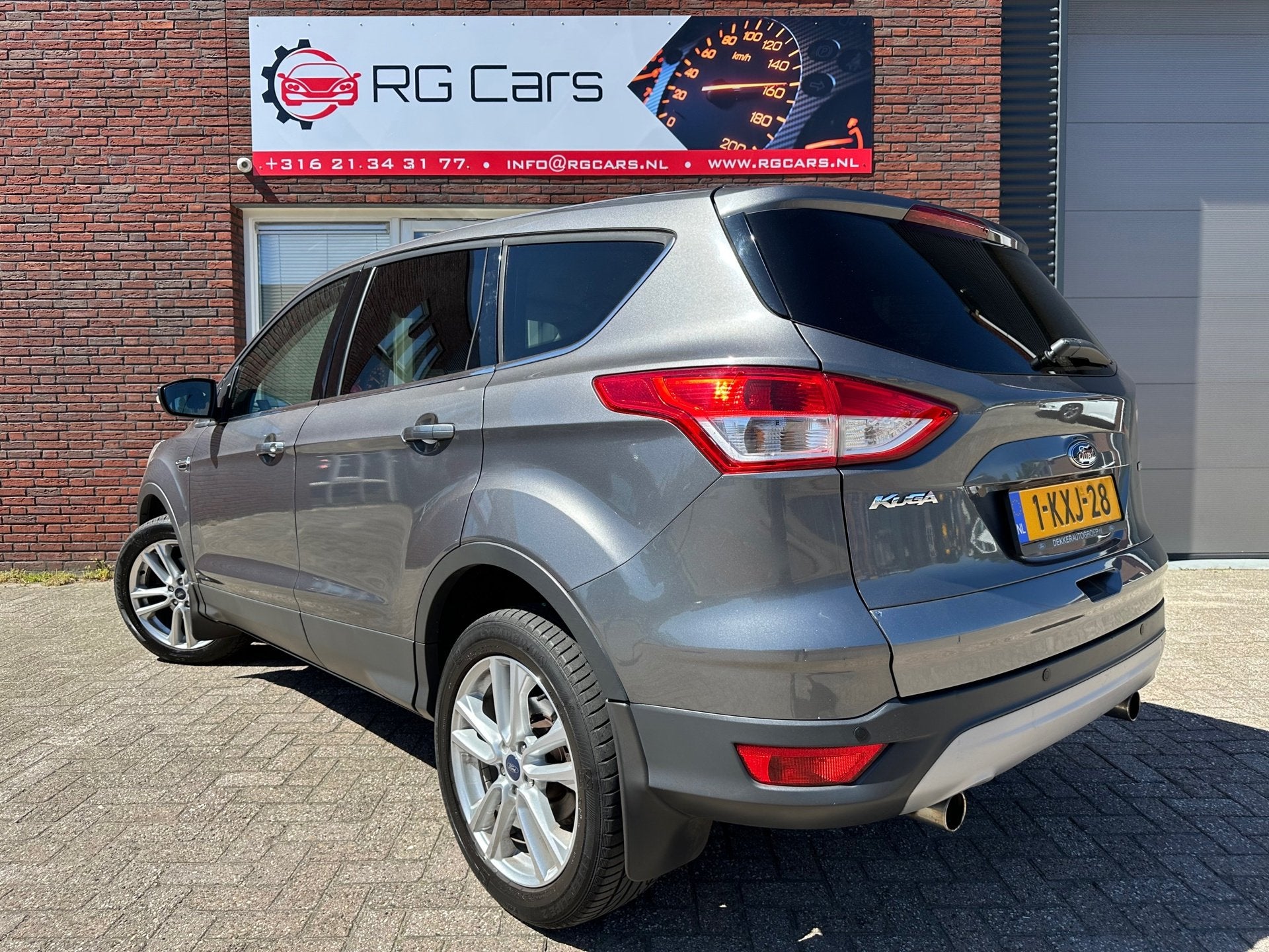 Ford Kuga 1.6 / Airco / PDC / Cruise / Clima / NAP, Auto's, Voorwielaandrijving, Gebruikt, 4 cilinders, Origineel Nederlands