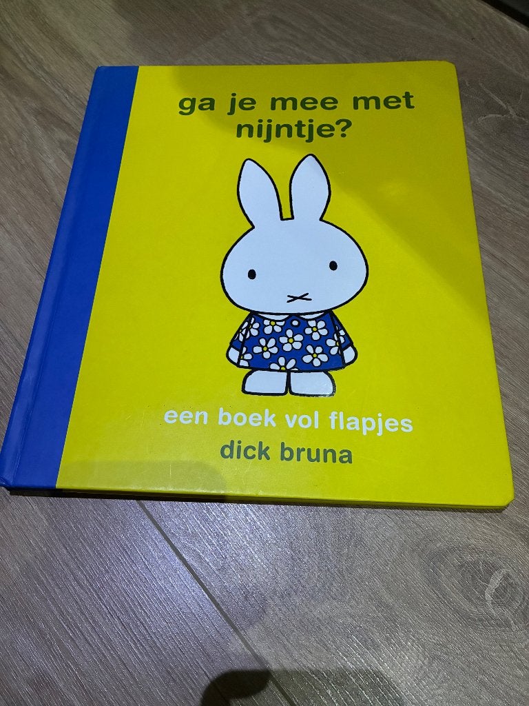 Ga je mee Nijntje? Een boek vol flapjes, Boeken, Kinderboeken | Baby's en Peuters, Ophalen of Verzenden, Gelezen, Dick Bruna