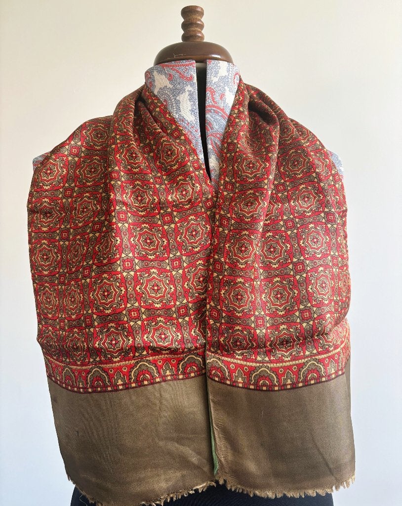 Oude Sjaal Dames Shawl, Kleding | Dames, Ophalen of Verzenden, Gedragen, Maat 38/40 (M), Sjaal