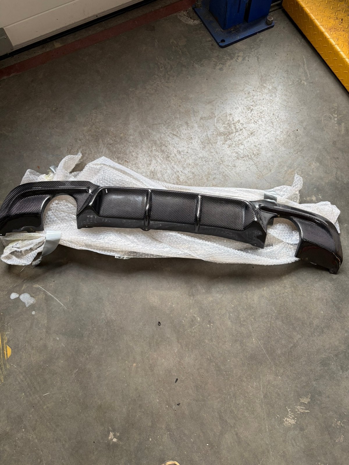 Bmw e90/91 carbon diffusor, Nieuw, Ophalen of Verzenden, Achter, Bumper
