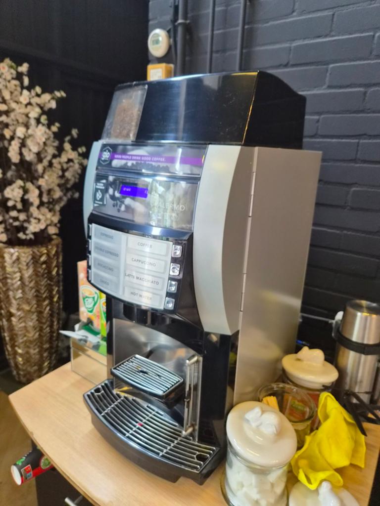 Gio koffiemachine, Ophalen of Verzenden, Gebruikt, Koffiemachine