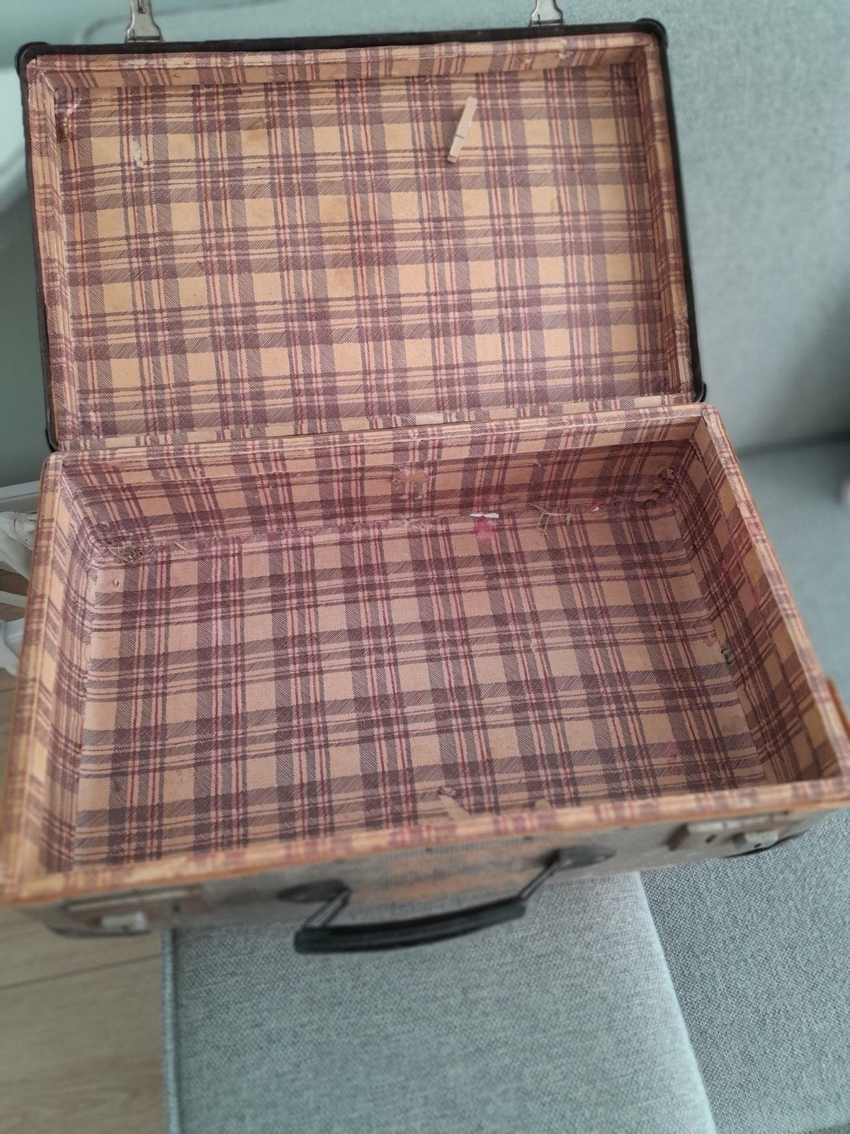 oude koffer 1961, Ophalen of Verzenden