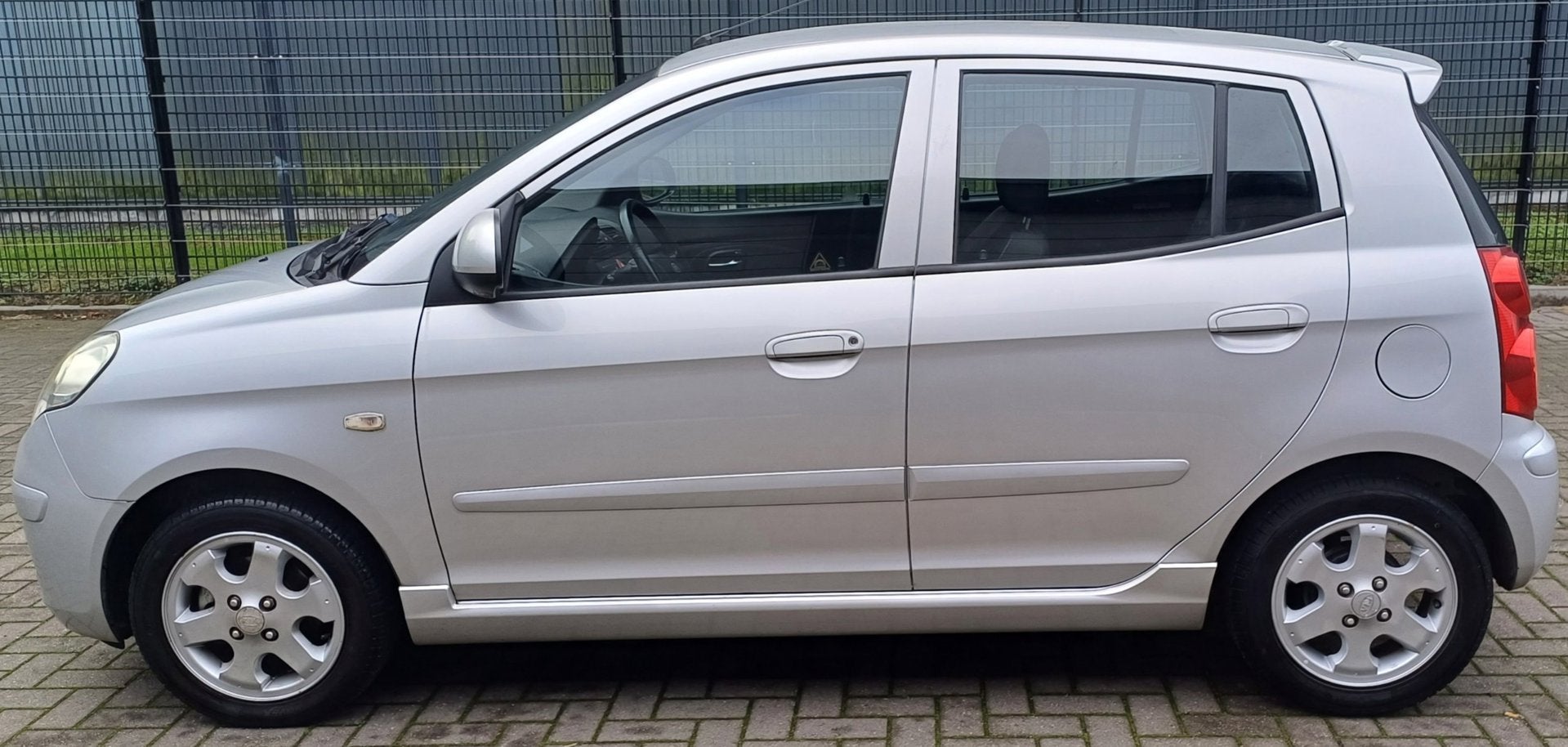 Kia Picanto 1.1 X-ecutive First Edition, Auto's, Stof, Zwart, 4 cilinders, 400 kg