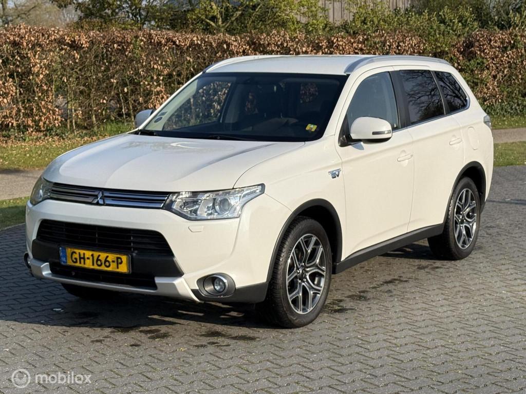Mitsubishi Outlander 2.0 PHEV Instyle+, 1998 cc, Automatische klimaatregeling, Euro 6, 4 cilinders