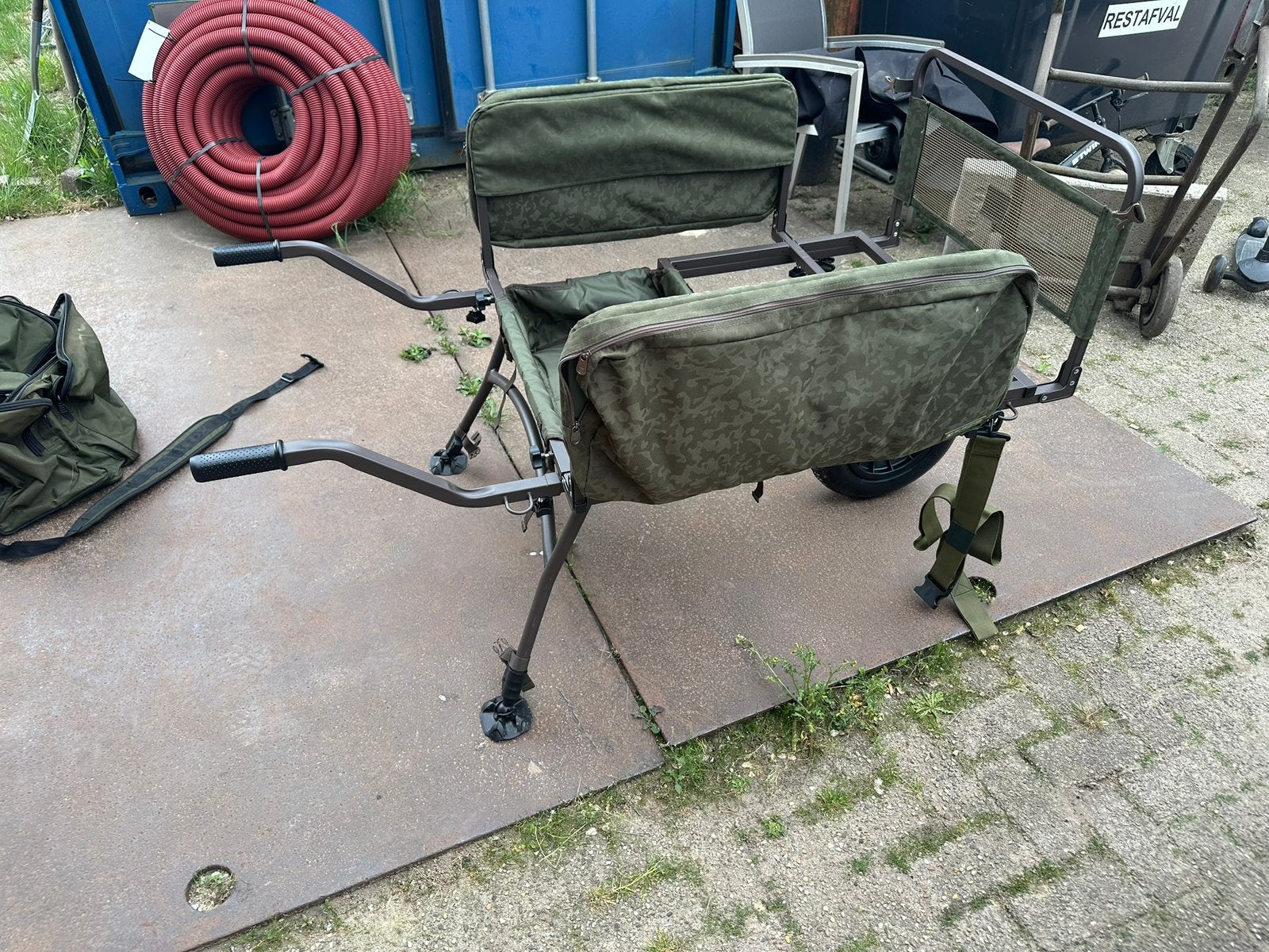 Grade Bucket Barrow 2x gebruikt, Watersport en Boten, Hengelsport | Karpervissen, Ophalen, Zo goed als nieuw, Overige typen