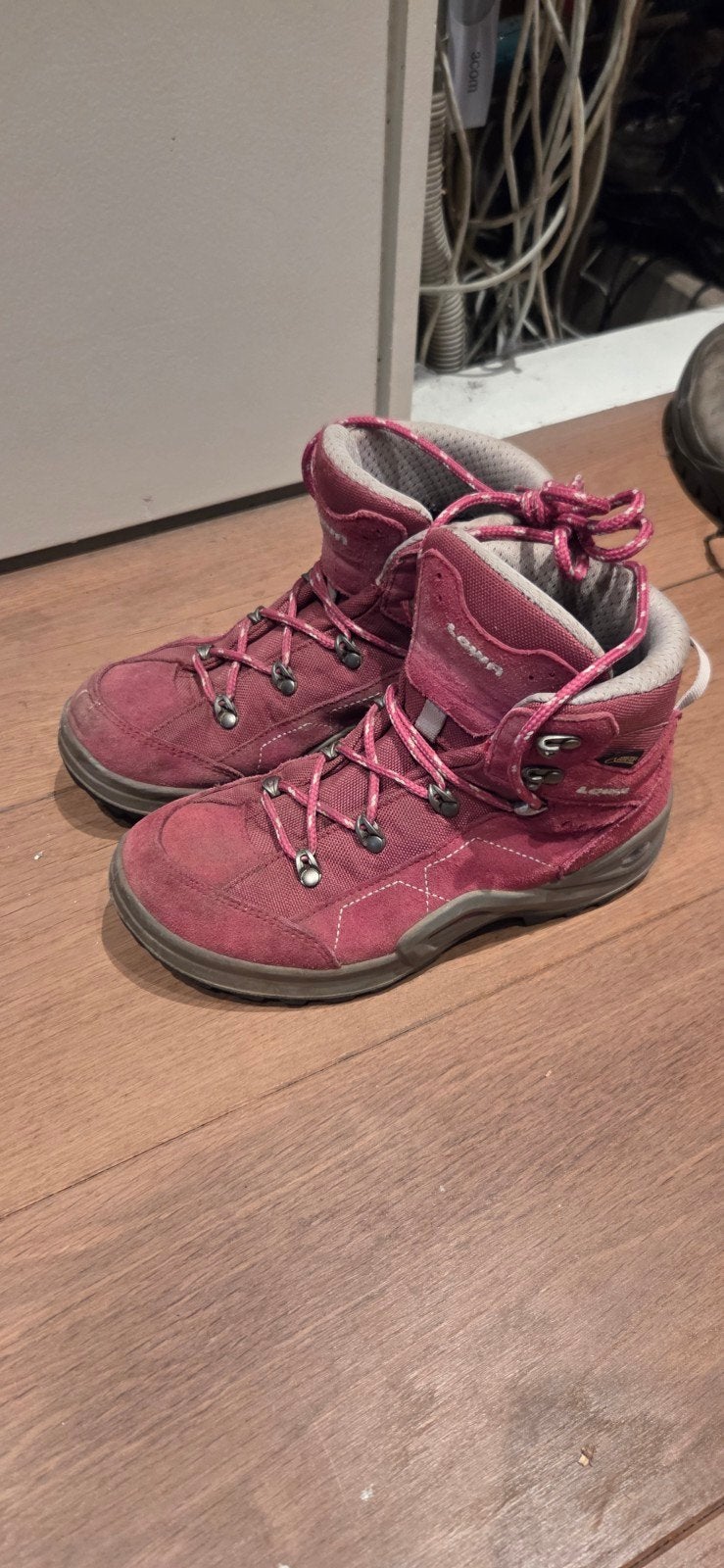 Lowa wandelschoenen - Maat 36 - Rood, Sport en Fitness, Ophalen of Verzenden, Gebruikt, Schoenen
