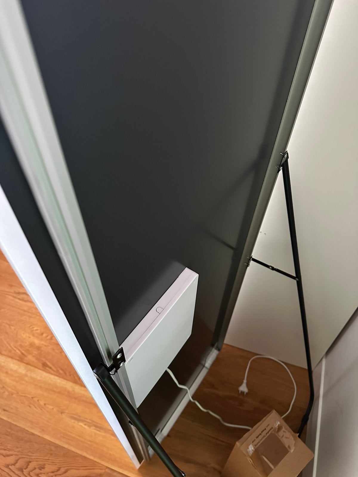 FREE/GRATIS Tall LED Mirror, Ophalen, Minder dan 50 cm, Zo goed als nieuw, Minder dan 100 cm