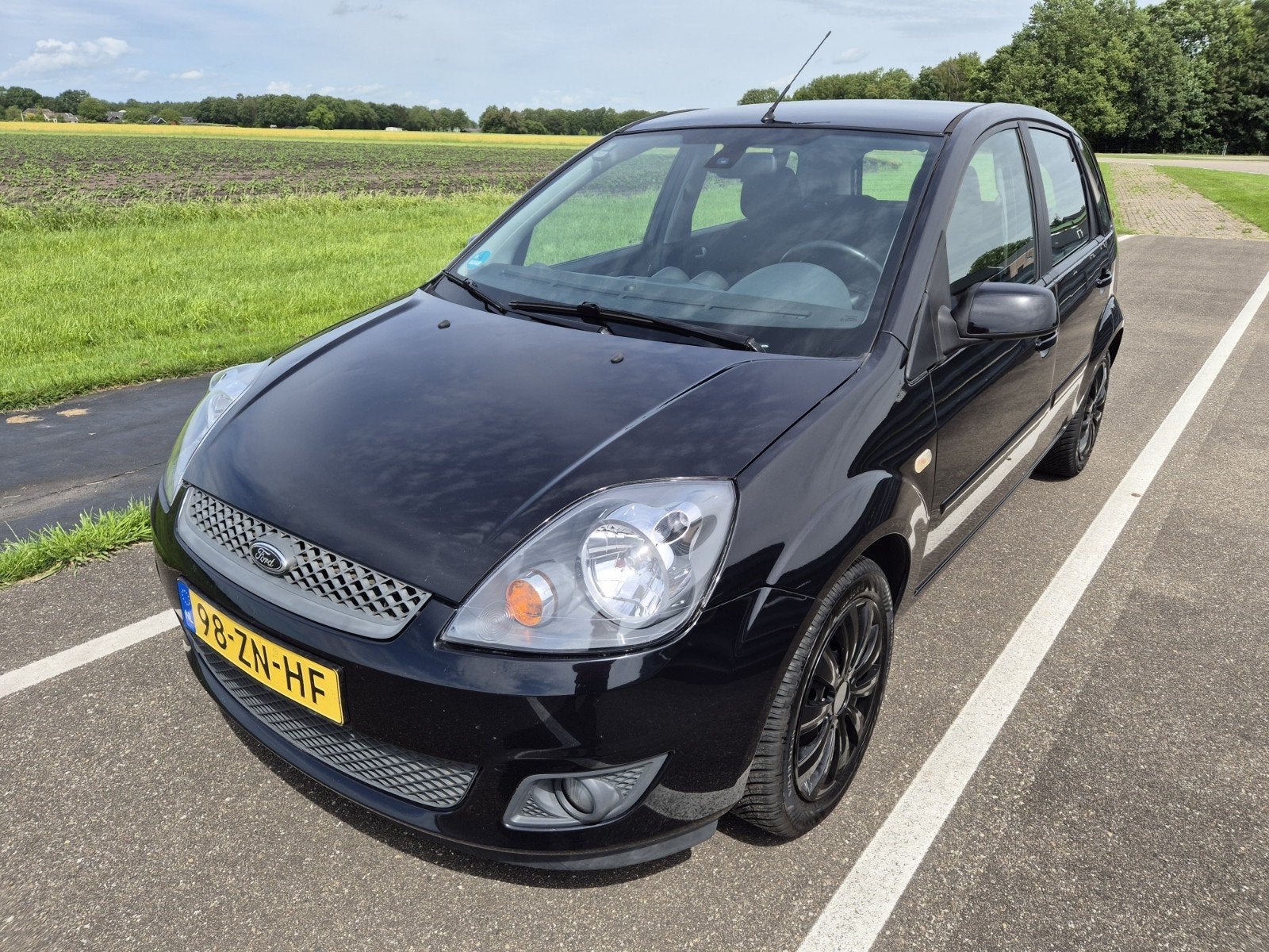 Ford Fiësta 1.3 8V Futura XL 5DR 2008 Zwart, Auto's, 1299 cc, 40 €/maand, 4 cilinders, Zwart