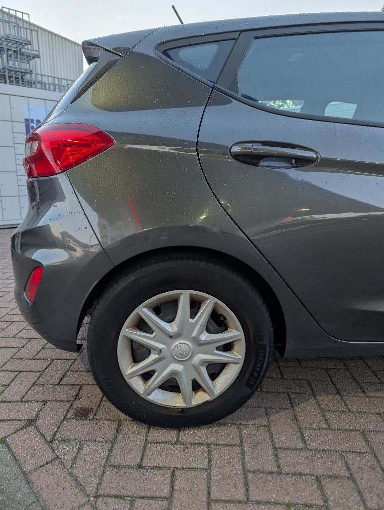 Foto 20 van Ford Fiesta 1.1 85PK 5dr 2019 Grijs
