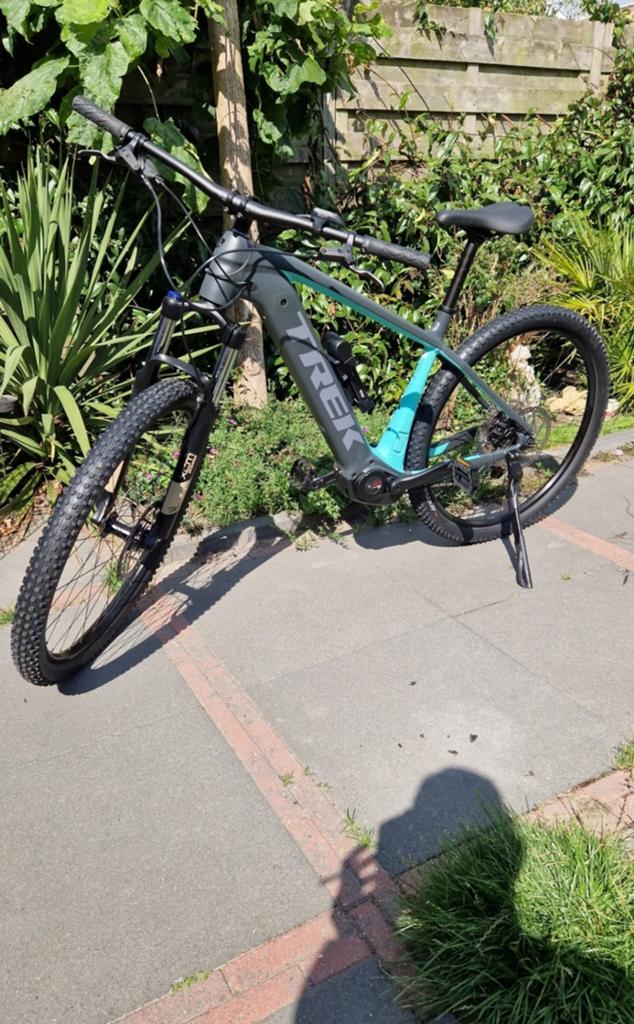 Trek E-mountainbike -powerfly 4  Zo goed als nieuw, Fietsen en Brommers, Overige merken, Vering, Ophalen of Verzenden, Meer dan 20 versnellingen