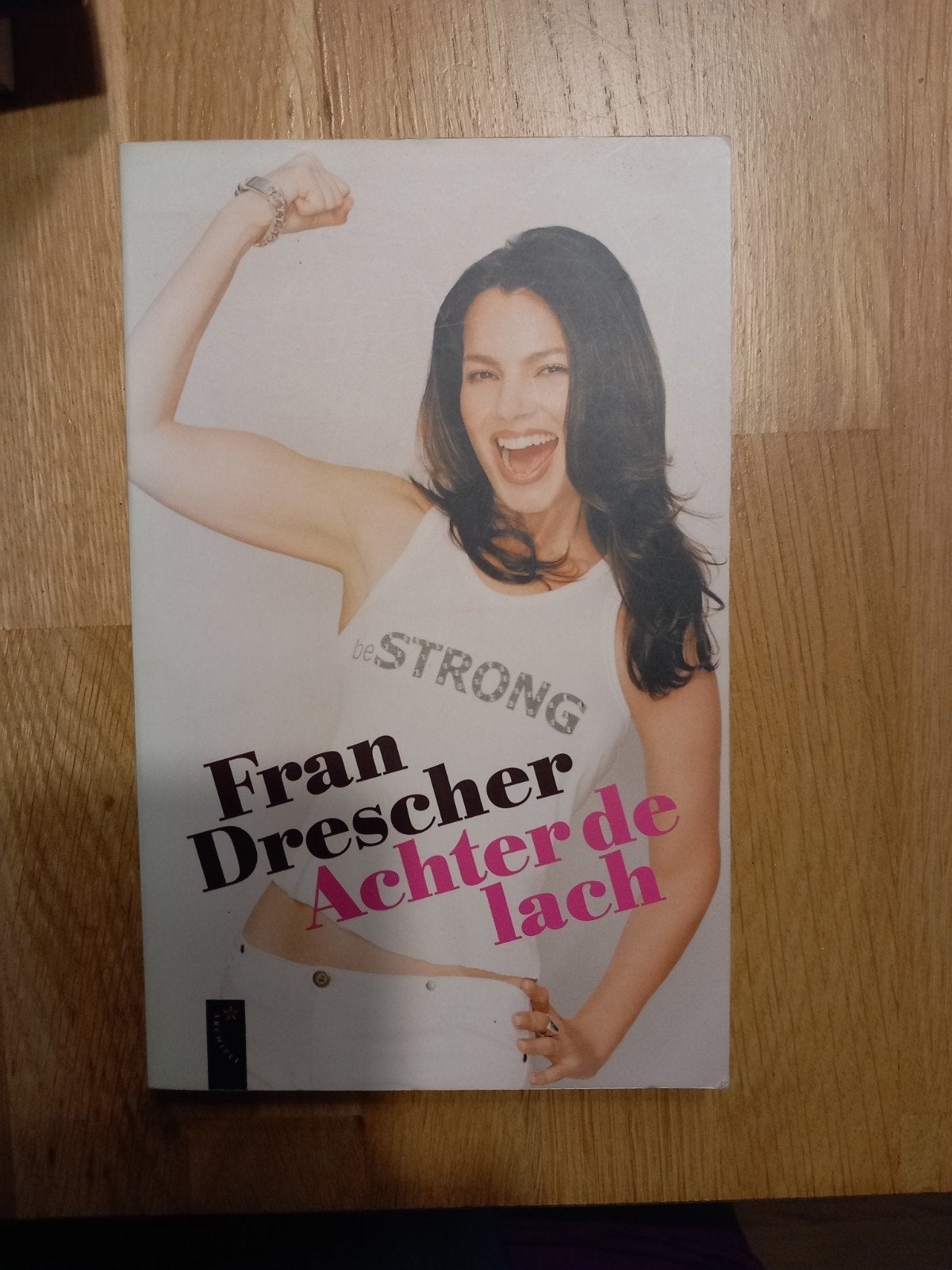 Fran Drescher - Achter de lach (biografie), Ophalen of Verzenden, Gelezen, Fran Drescher, Film, Tv en Media