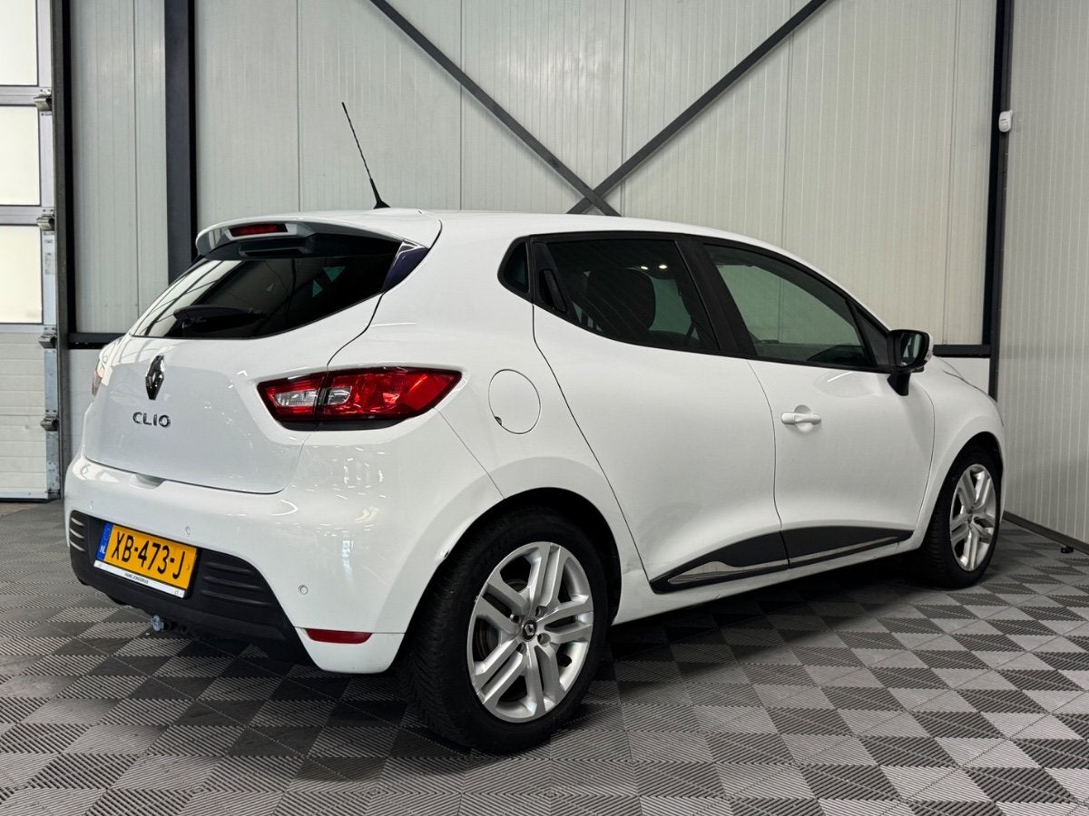 Renault Clio 1.5 dCi 66kw | Zen 5-Drs | Airco | Cruise | Nav, Auto's, Renault, Voorwielaandrijving, Gebruikt, Euro 6, 4 cilinders