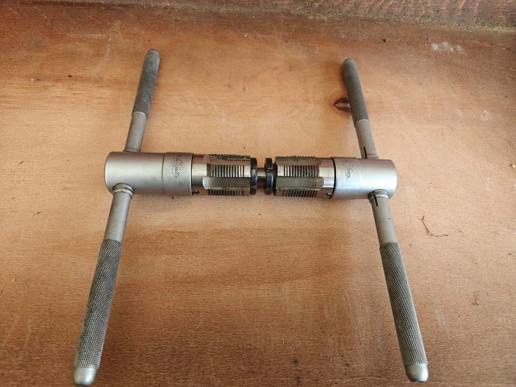 Campagnolo bottom bracket Snijgereedschap, Ophalen of Verzenden, Overige typen