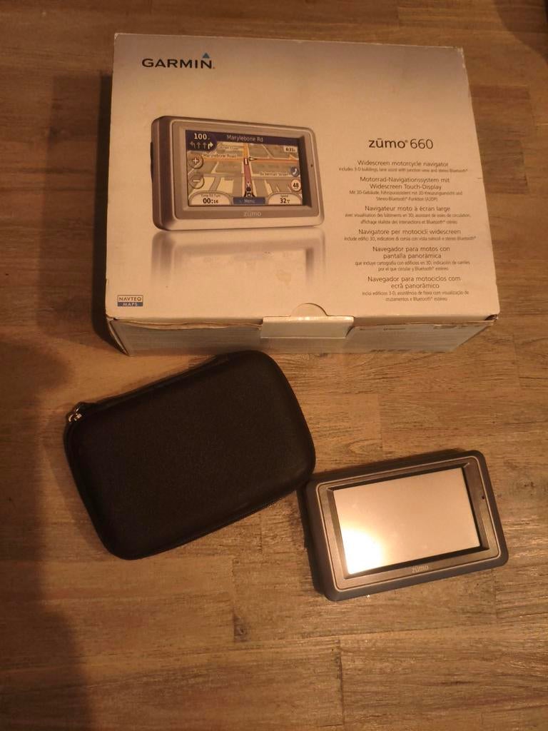 Garmin zumo 660 met accessoires, Ophalen of Verzenden