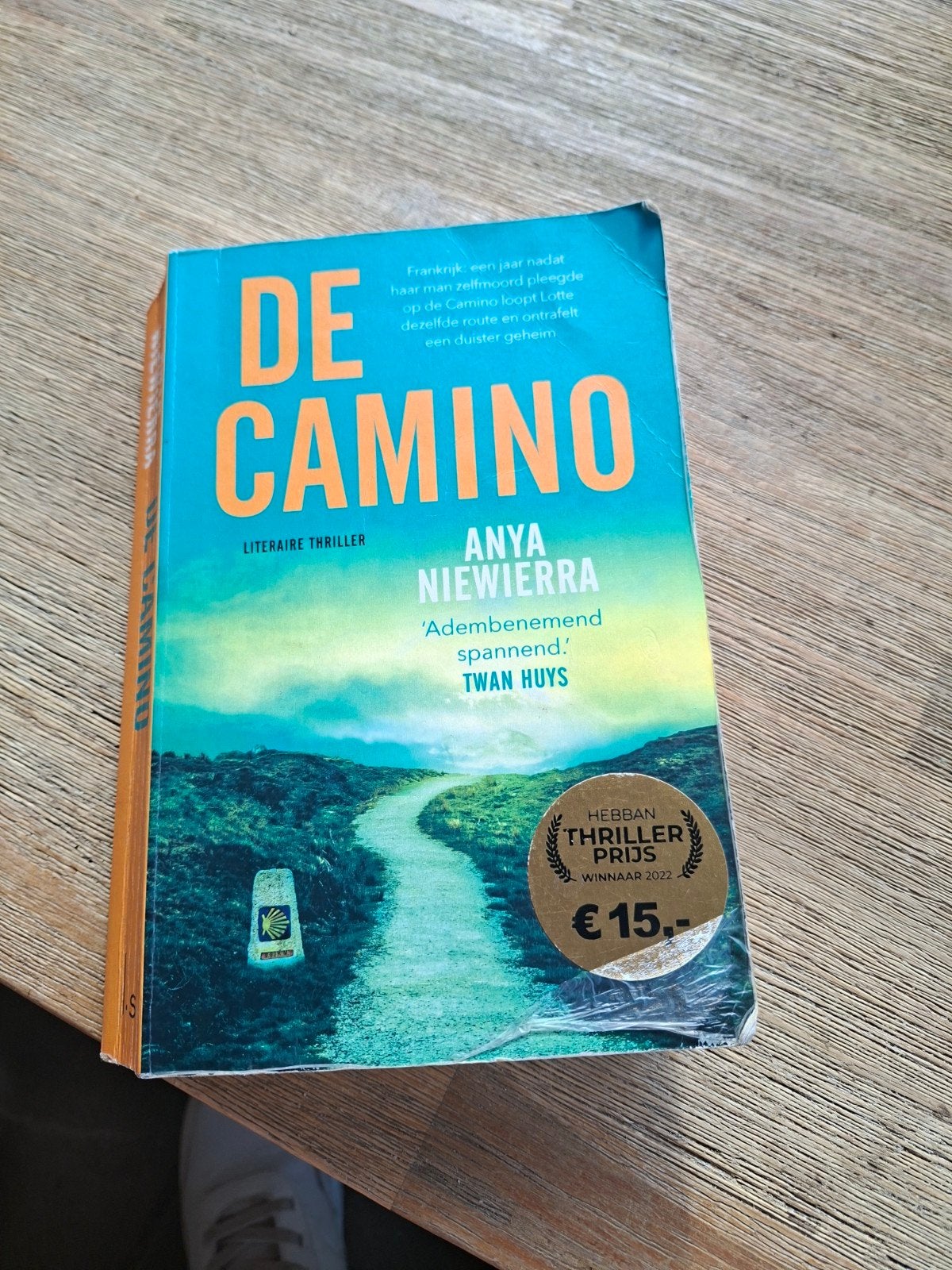 Anya Niewierra - De Camino, Boeken, Thrillers, Ophalen of Verzenden, Gelezen, Anya Niewierra