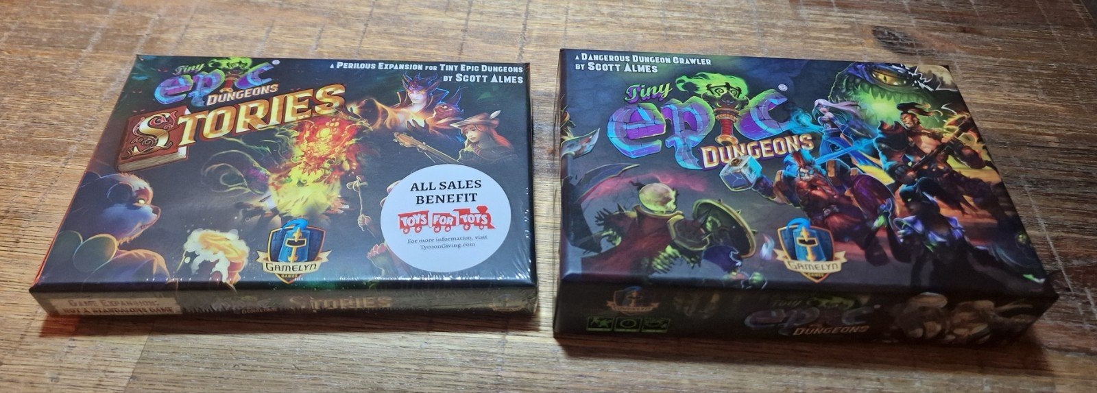 Tiny Epic Dungeons + Stories Uitbreiding - Nieuw in Seal, Verzenden, Nieuw, Gamelyn Games