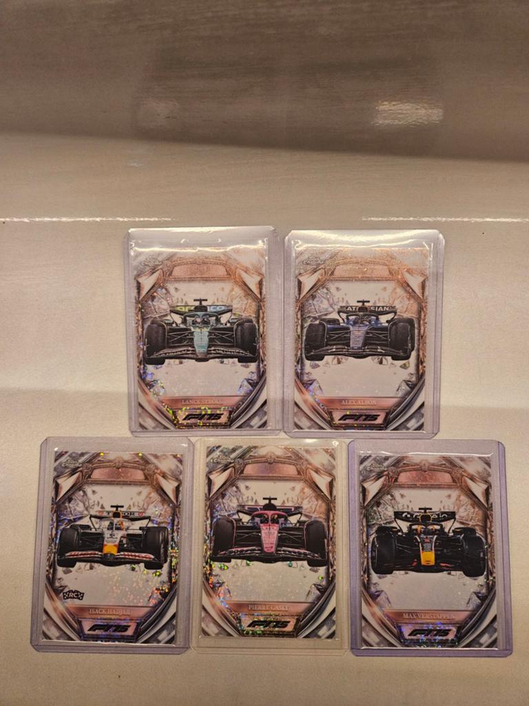 Topps diamond 75th anniversary f1 2025 chrome verstappen rc, Ophalen of Verzenden, Nieuw, Meerdere plaatjes