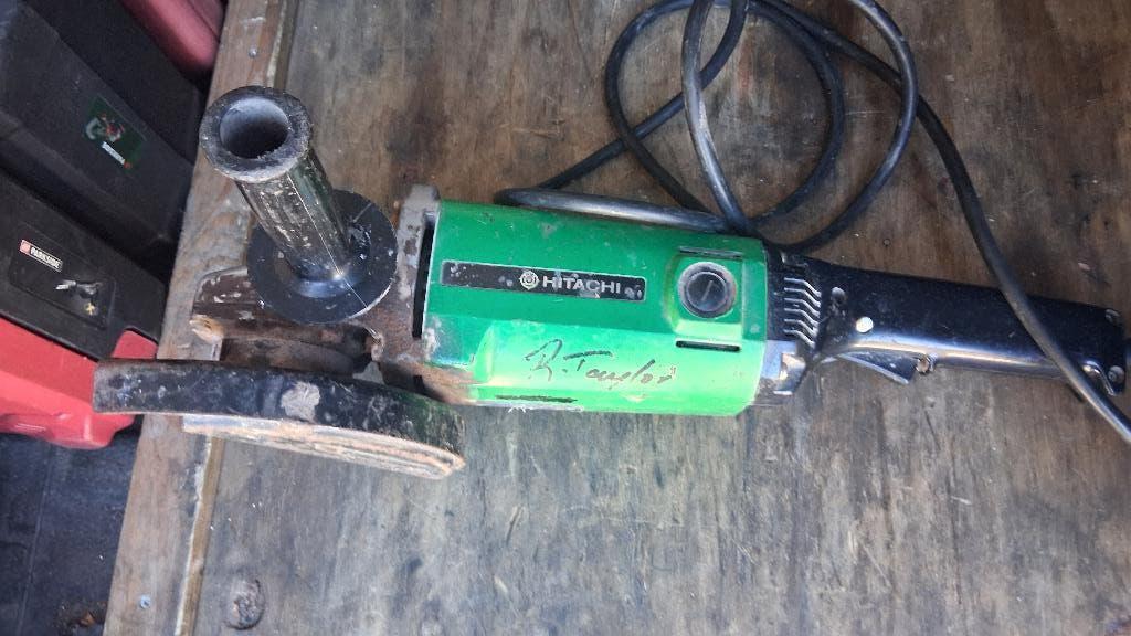 Hitachi Haakse Slijper 180 mm, incl. schijven, Doe-het-zelf en Verbouw, Gereedschap | Slijpmachines, Ophalen, Gebruikt, 1000 watt of meer