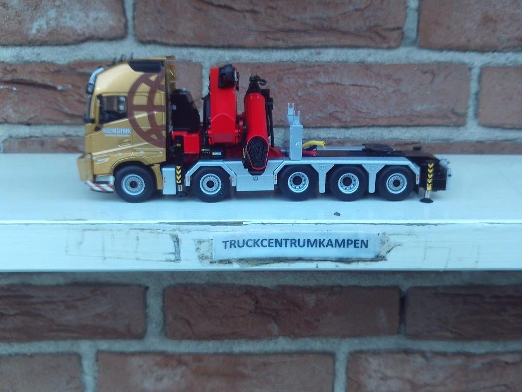 WSI  Volvo  FH5  Globetrotter  van  Rensink.