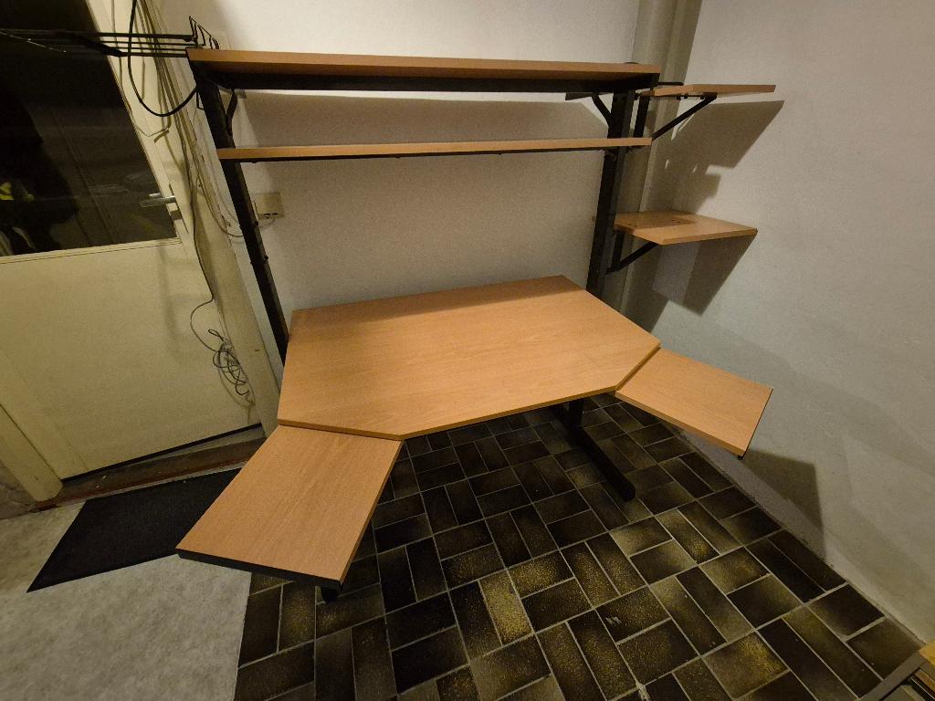 Computermeubel, Huis en Inrichting, Ophalen, Gebruikt, Overige materialen, 120 tot 170 cm