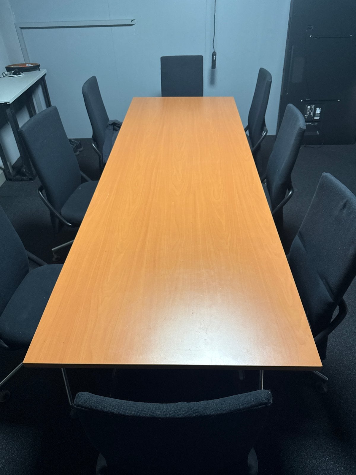 Grote vergadertafel met 8 stoelen, Huis en Inrichting, Bureaus, Ophalen, Overige typen, Gebruikt, Hout