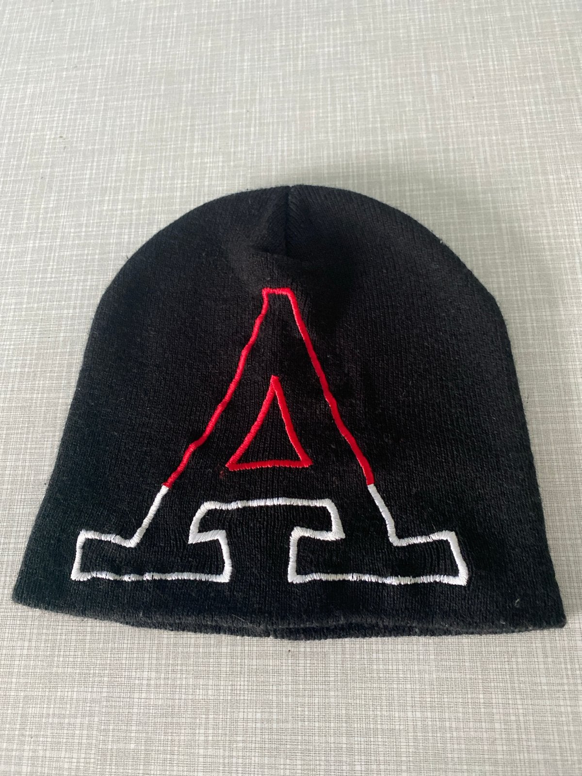 Ajax Muts - Zwart met Rood/Wit 'A' logo, Maat 38/40 (M), Ophalen of Verzenden, Zo goed als nieuw, Muts
