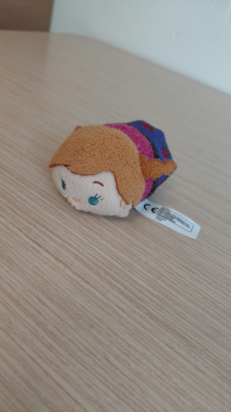 Anna frozen Tsum Tsum Disney knuffel, Ophalen of Verzenden, Overige figuren, Zo goed als nieuw, Beeldje of Figuurtje