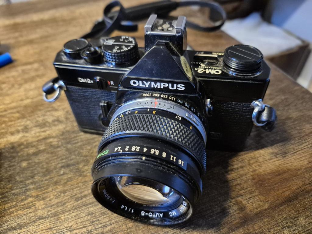 Olympus OM-2N, Ophalen of Verzenden, Gebruikt, Spiegelreflex, Olympus