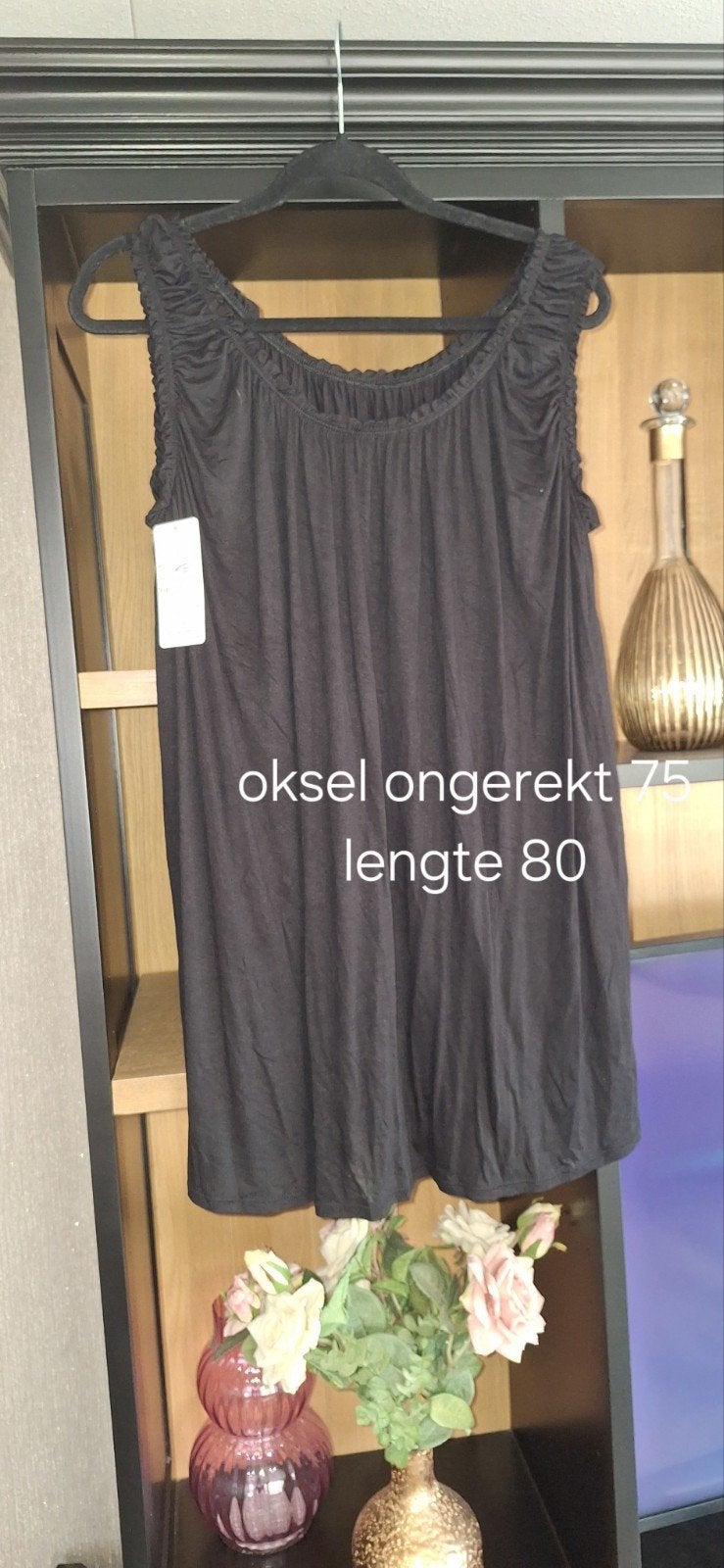 Top hempje 52 54 56, Kleding | Dames, Ophalen of Verzenden, Nieuw, Zwart, Shirt of Top