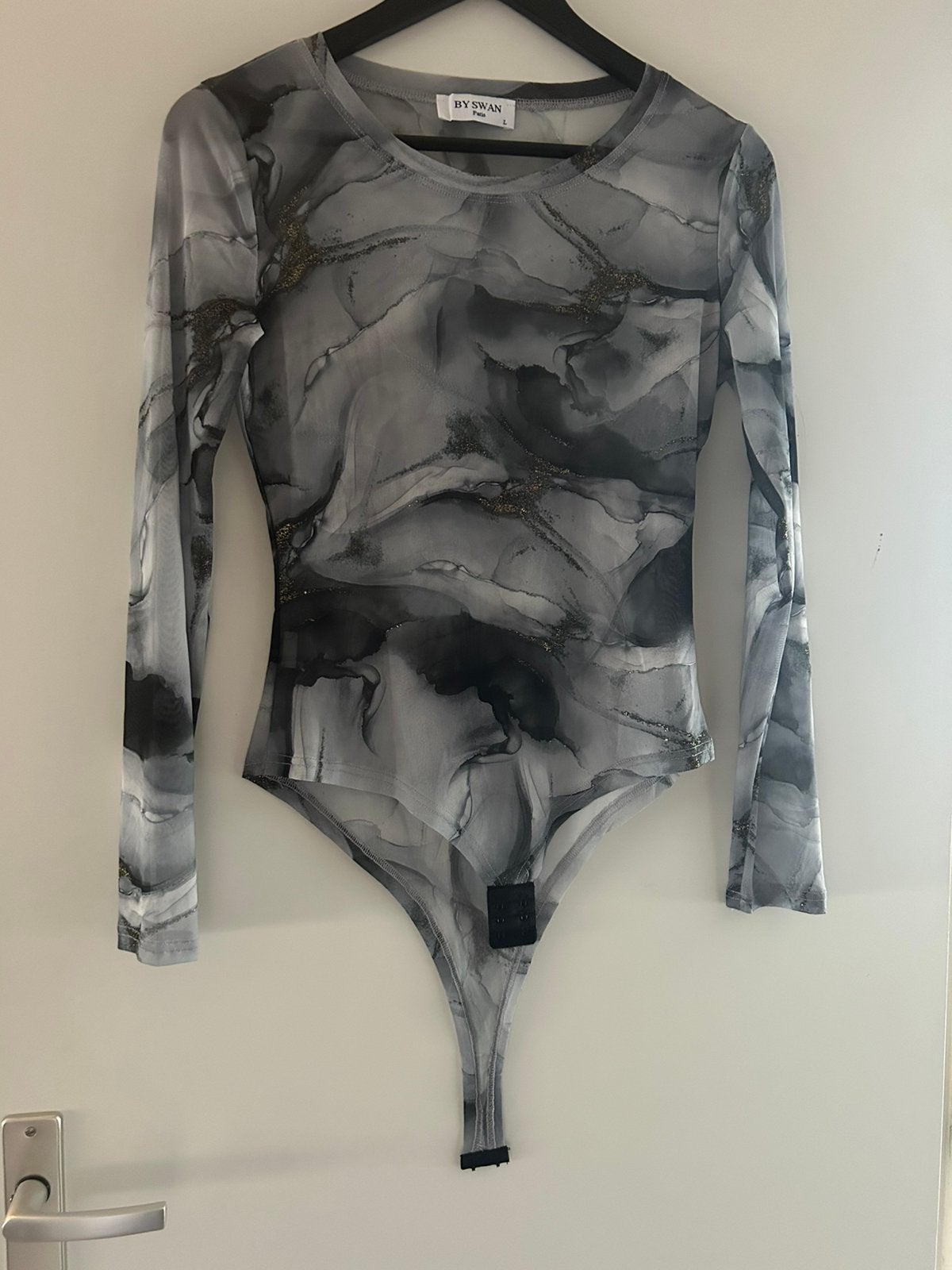 By Swan body zwart glitter, maat L, Kleding | Dames, Ophalen of Verzenden, Nieuw, Zwart, Lange mouw