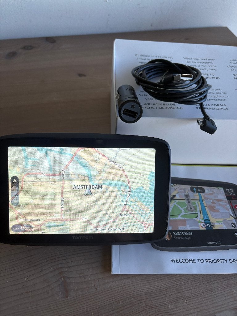TomTom Go 620 navigatie, Europa, wifi, bluetooth e.d., Ophalen of Verzenden, Zo goed als nieuw