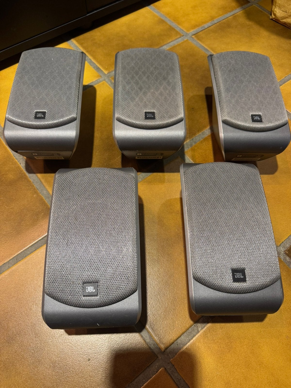 Jbl speakers scs200sat, Ophalen, Zo goed als nieuw, Minder dan 60 watt, JBL