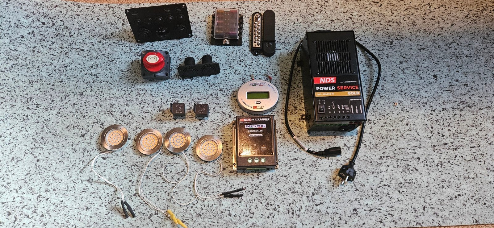 Diverse camper elektronica, Caravans en Kamperen, Ophalen, Gebruikt