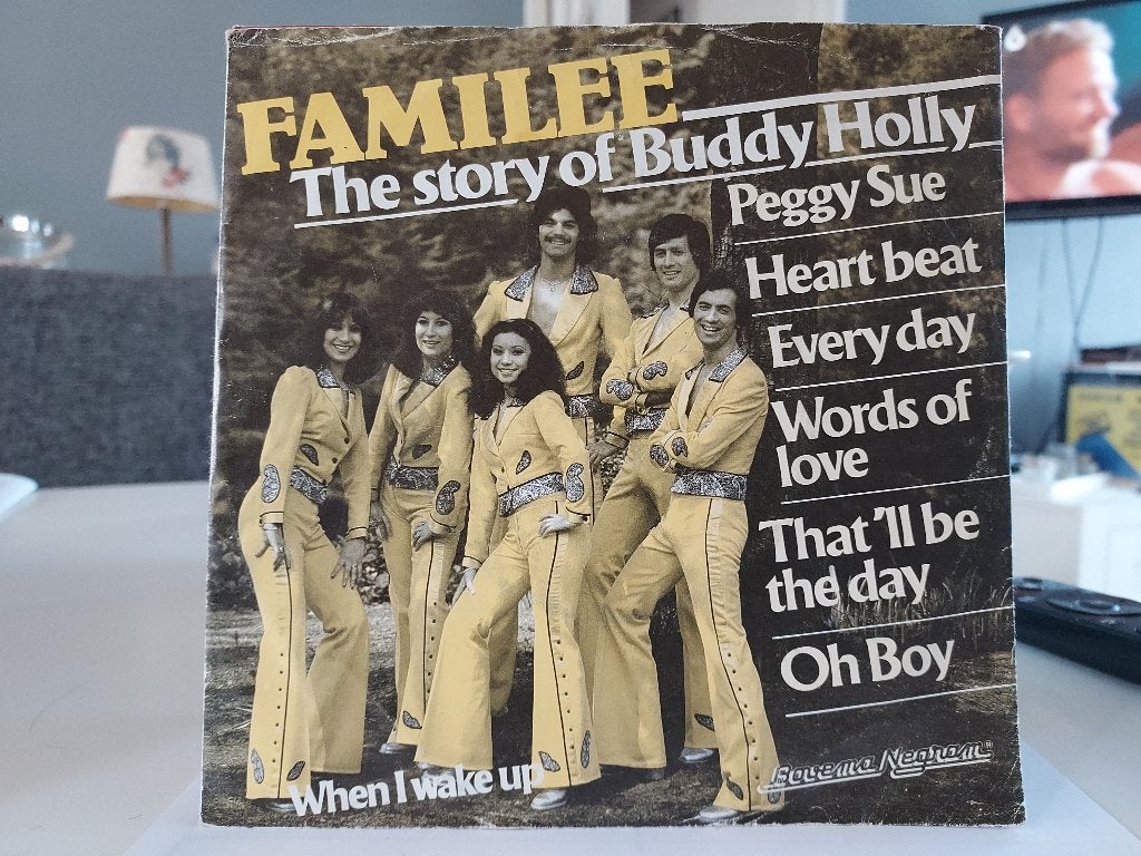 7" Single Familee - The Story Of Buddy Holly / When I Wake U, Cd's en Dvd's, Vinyl Singles, Gebruikt, 7 inch, Ophalen of Verzenden