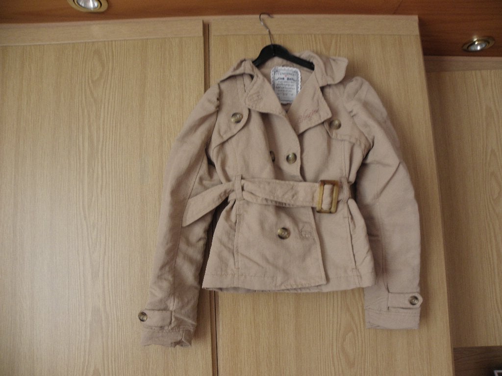 Bruin gevoerd zomer jasje met riem VINGINO 140 nieuwstaat, Kinderen en Baby's, Kinderkleding | Maat 140, Meisje, Ophalen of Verzenden