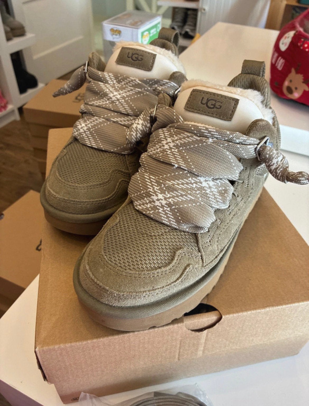 Ugg lowmel Alpine legergroen khaki maat 39 zgan, Verzenden, Groen, Sneakers of Gympen, Zo goed als nieuw