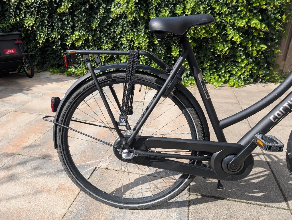 Foto 3 van Cortina dames transportfiets 57 cm zwart met krat