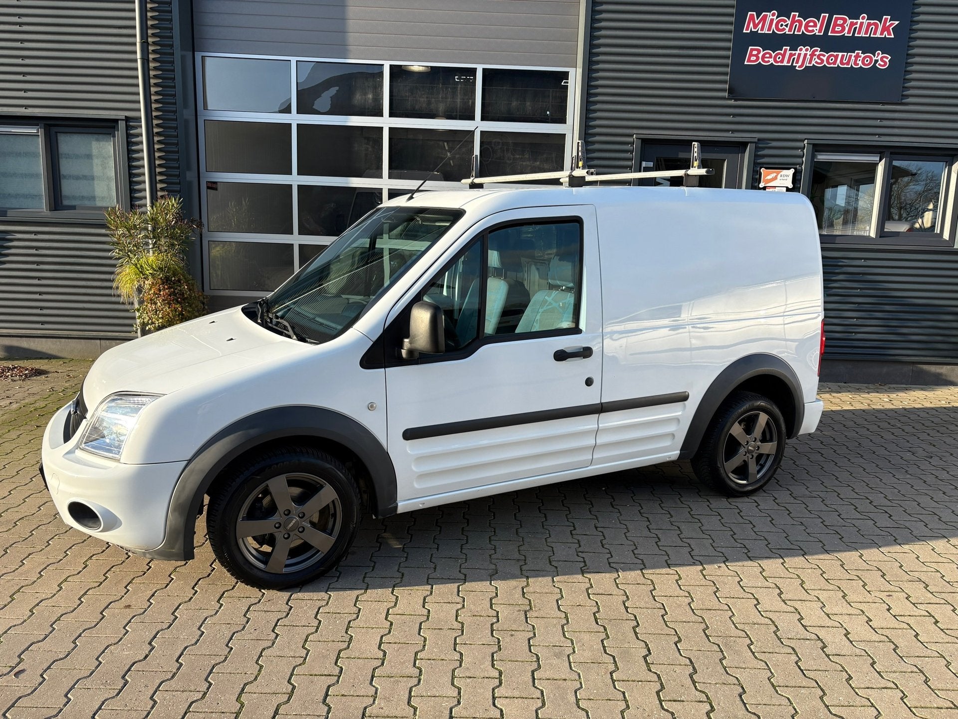 Ford Transit Connect T200S 1.8 TDCi Trend, Auto's, Voorwielaandrijving, Euro 5, Zwart, 4 cilinders