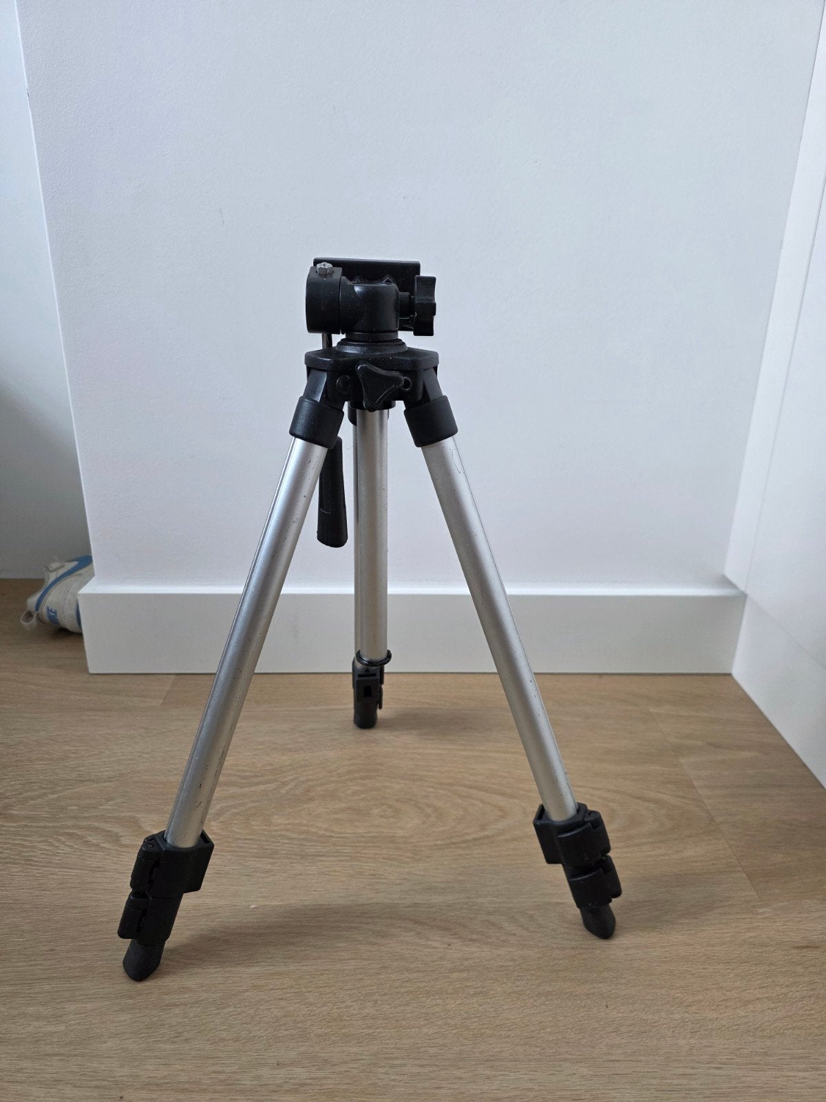 Compacte driepoot voor fotografie, Ophalen of Verzenden, Gebruikt, 125 cm of minder, Driepoot